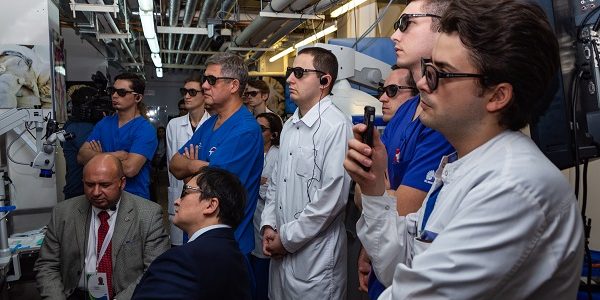 В РАМКАХ РОССИЙСКО-КИТАЙСКОГО ФОРУМА ПО НЕЙРОХИРУРГИИ МИРОВЫЕ СВЕТИЛА ПРОВОДЯТ В ФЦН ТЮМЕНИ ЛЕКЦИИ И МАСТЕР-КЛАССЫ