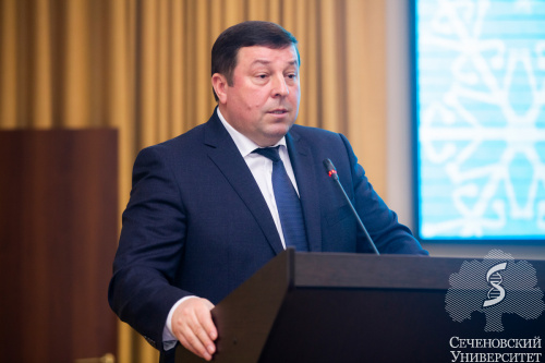 Петр Глыбочко представил стратегию развития медвузов на форуме «Наука побеждать… болезнь»