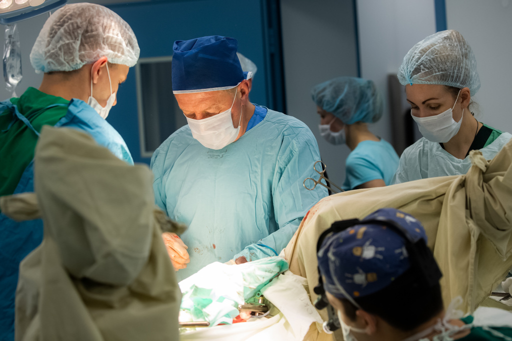 Хирурги Сеченовского Университета разработали уникальный метод диагностики и лечения пресакральных опухолевых образований