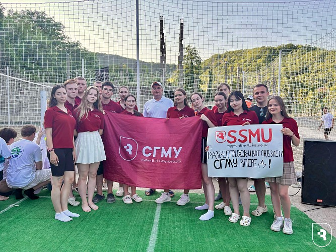 Ректор Саратовского ГМУ Андрей Еремин посетил открытие летней смены лагеря «Сеченовец»