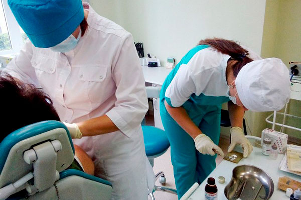 Минюст утвердил новый стандарт подготовки для стоматологического фельдшера