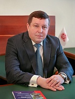 Поздравление Председателя Ассоциации "Совет ректоров медицинских и фармацевтических высших учебных заведений", ректора Первого МГМУ им. И.М. Сеченова член-корреспондента РАН, профессора Петра Витальевича Глыбочко