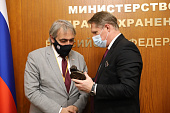 Михаил Мурашко встретился с главой Красного Креста Франческо Рокка